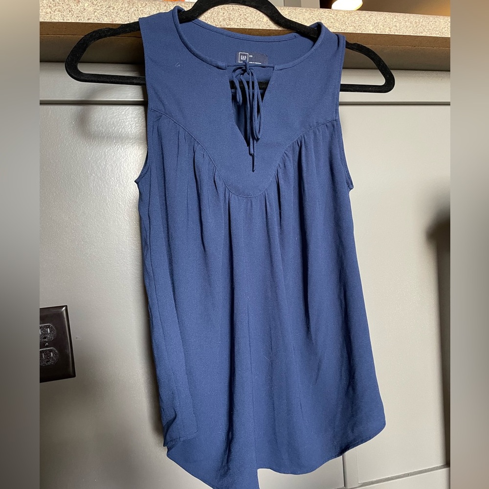 Gap front tie tank top
